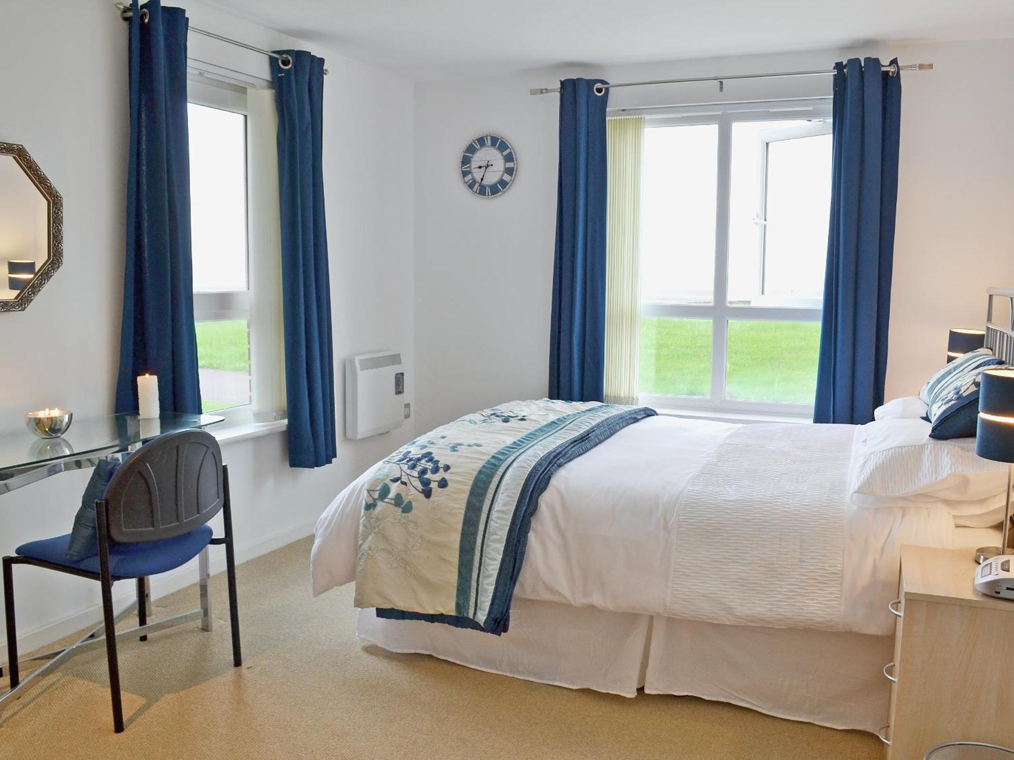 Waters Edge Villa Llanelli Buitenkant foto