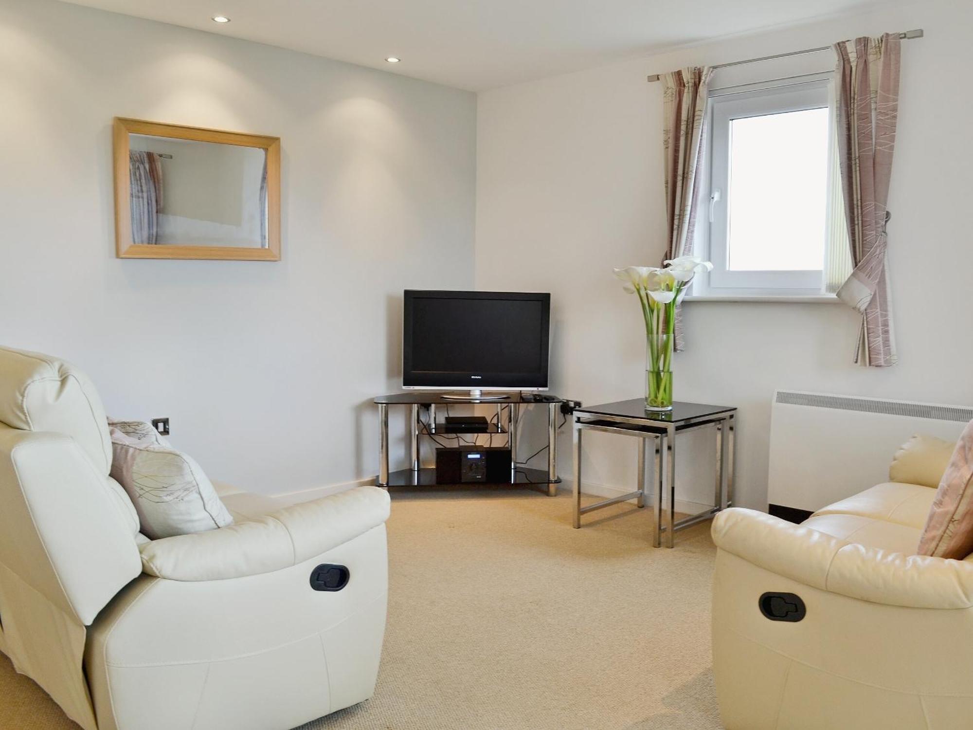 Waters Edge Villa Llanelli Buitenkant foto